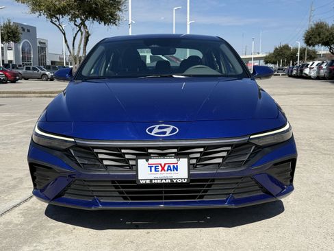 Used 2024 Hyundai Elantra SEL image 10