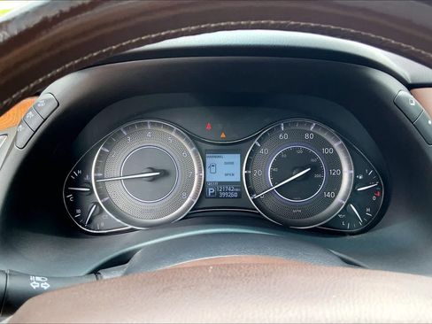 Used 2015 INFINITI QX80 4WD w/ Limited Package image 26