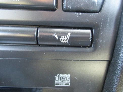 Used 2004 Saab 9-3 Aero image 21