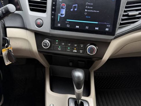 Used 2012 Honda Civic LX image 16