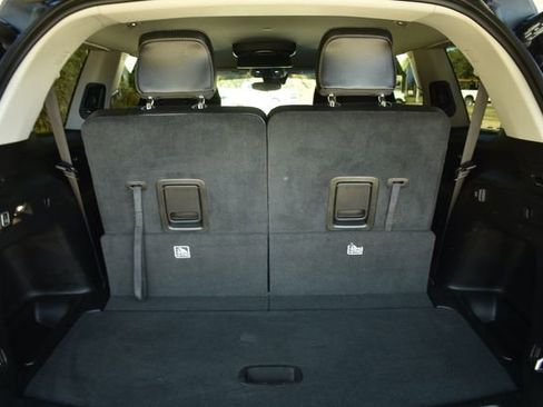 Used 2023 Jeep Grand Cherokee L Limited w/ Black Appearance Package image 14