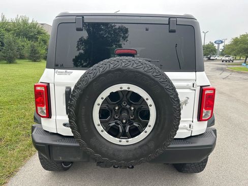 Used 2023 Ford Bronco Black Diamond w/ Sasquatch Package AWD/4WD image 26