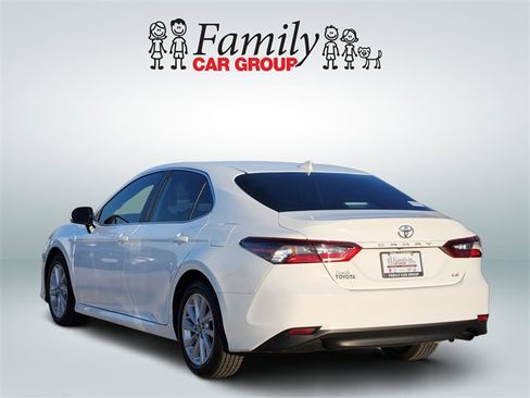 Used 2024 Toyota Camry LE image 3