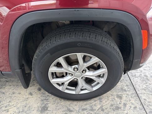 Used 2021 Jeep Grand Cherokee L Limited w/ MOPAR Finishing Package image 11