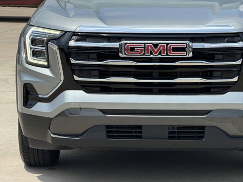 Used 2025 GMC Terrain Elevation FWD image 9