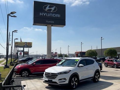 Used 2018 Hyundai Tucson Sport image 40