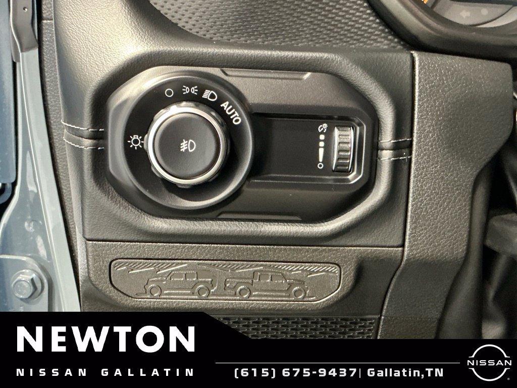 Used 2024 Jeep Wrangler Unlimited Rubicon AWD/4WD image 44