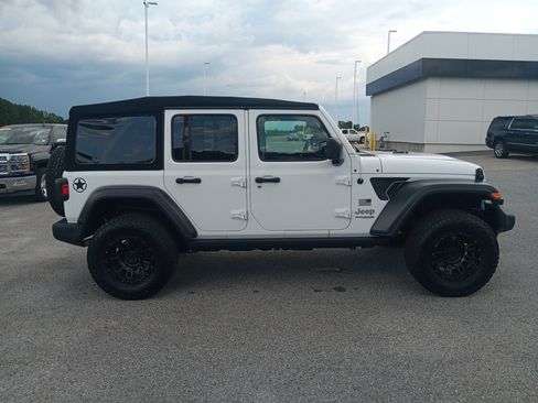 Used 2020 Jeep Wrangler Unlimited Sport AWD/4WD image 7