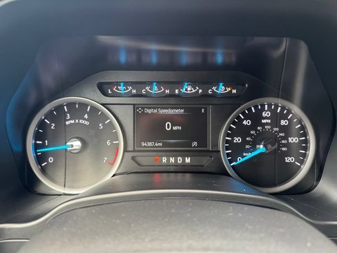 Used 2020 Ford Expedition XLT w/ Equipment Group 201A AWD/4WD image 29