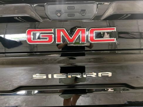 Used 2023 GMC Sierra 2500 AT4 w/ AT4 Premium Plus Package AWD/4WD image 40