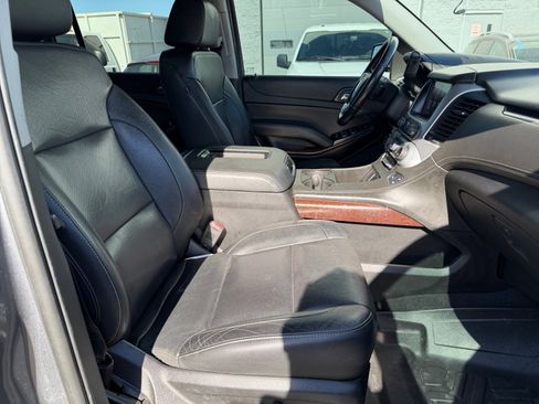Used 2020 GMC Yukon XL SLT AWD/4WD image 29