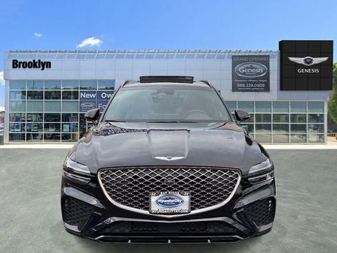 Used 2025 Genesis GV70 3.5T Sport w/ Sport Advanced Package image 8