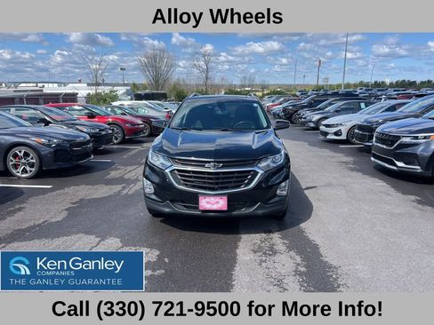 Used 2019 Chevrolet Equinox LT w/ Sun & Navigation Package FWD image 2