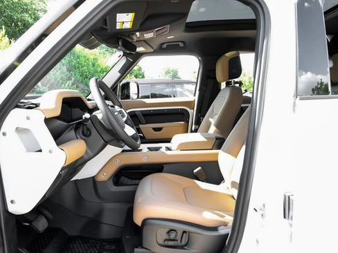 New 2026 Land Rover Defender 110 S AWD/4WD image 3
