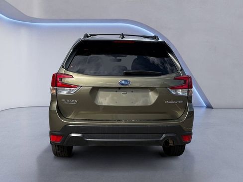Used 2024 Subaru Forester Premium AWD/4WD image 4