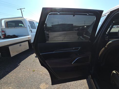Used 2020 Kia Telluride SX w/ SX Prestige Package AWD/4WD image 12