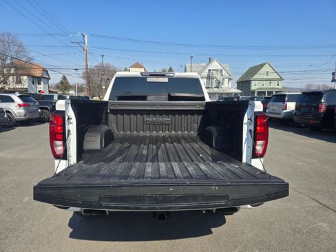 Used 2020 GMC Sierra 1500 Elevation w/ Elevation Value Package image 17