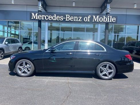 Certified 2018 Mercedes-Benz E 300 image 1
