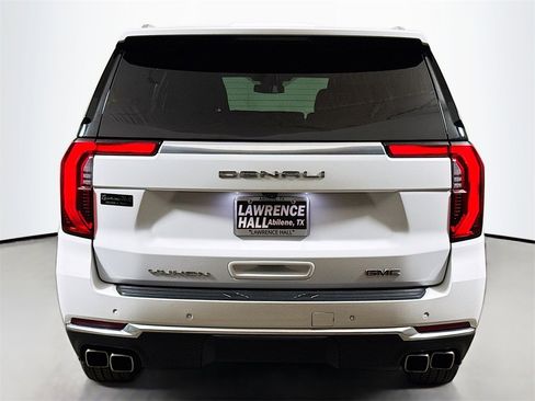 Certified 2025 GMC Yukon Denali image 5