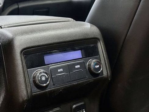 Used 2017 GMC Acadia SLT AWD/4WD image 21