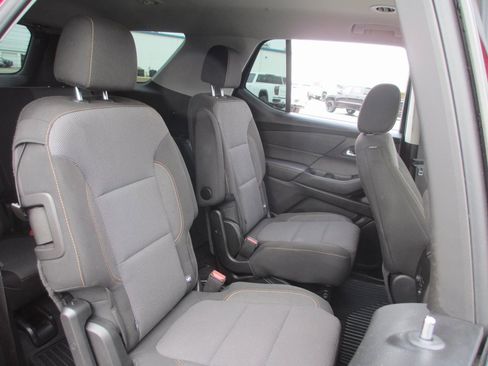 Used 2019 Chevrolet Traverse LT image 19