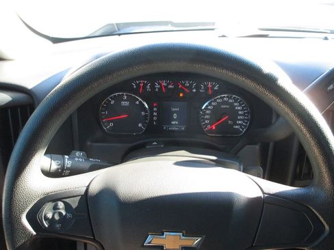 Used 2019 Chevrolet Silverado 1500 Custom w/ Custom Convenience Package image 25