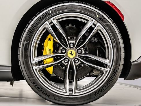 Certified 2025 Ferrari Roma Spider image 35