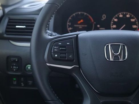 New 2025 Honda Ridgeline RTL+ image 9