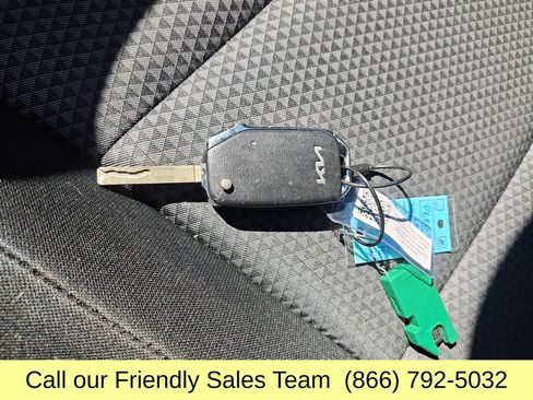Used 2024 Kia Soul LX w/ Option Group 015 FWD image 27