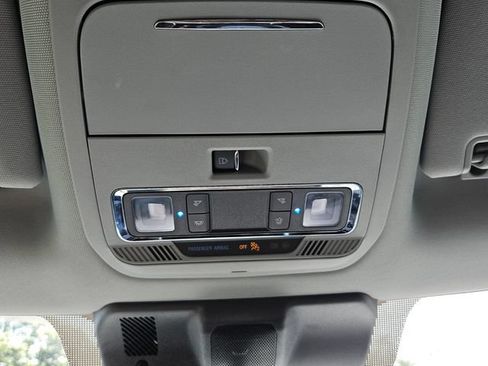 Used 2025 Ford F150 Lariat w/ Equipment Group 502A High AWD/4WD image 22