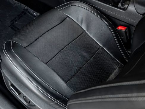 Used 2019 Ford Mustang Premium RWD image 17