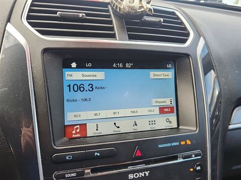 Used 2018 Ford Explorer Sport w/ Equipment Group 401A AWD/4WD image 18