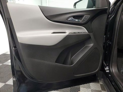 Used 2024 Chevrolet Equinox LS w/ Midnight Edition FWD image 17
