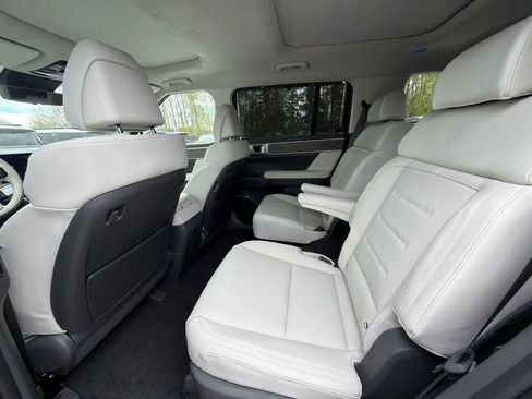 New 2026 Hyundai Santa Fe Calligraphy AWD/4WD image 22