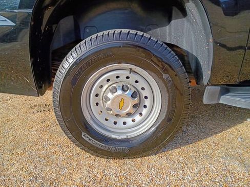 Used 2007 Chevrolet Suburban 2500 LT w/ LT Preferred Equipment Group image 20