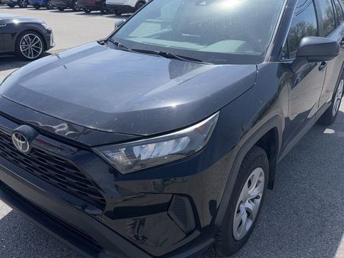 Used 2021 Toyota RAV4 LE w/ Carpet Mat Package (TMS) image 4