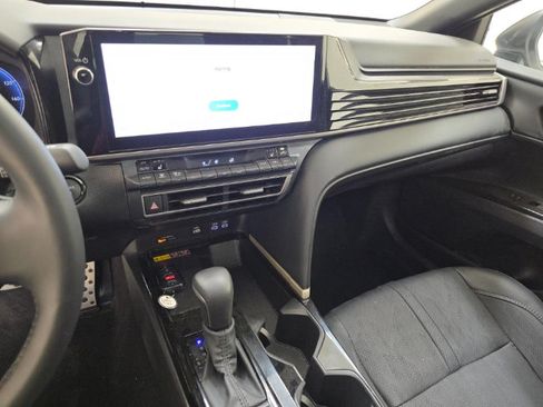 Used 2026 Toyota Camry XSE FWD image 8