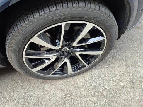 Certified 2023 Volvo XC90 B6 Plus w/ Protection Package Premier image 17