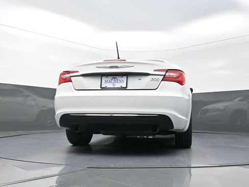 Used 2011 Chrysler 200 Limited FWD image 29