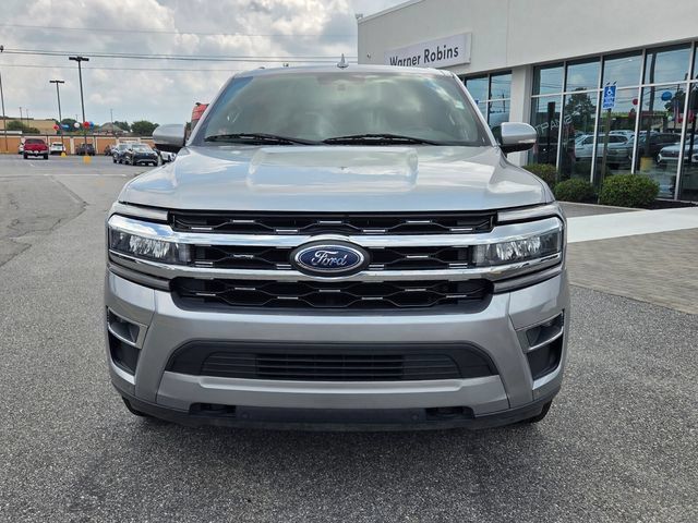 Used 2022 Ford Expedition Max Limited AWD/4WD image 2
