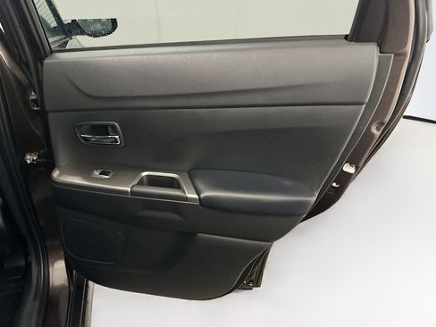 Used 2024 Mitsubishi Outlander Sport AWD image 30