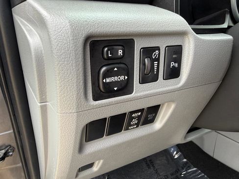 Used 2010 Toyota 4Runner SR5 image 13