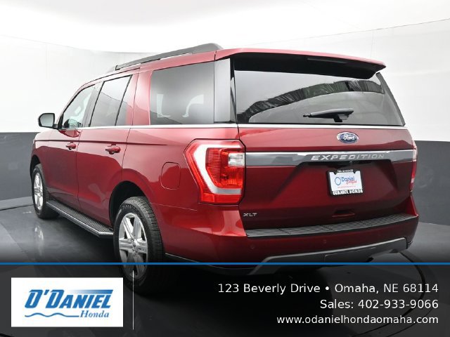 Used 2019 Ford Expedition XLT w/ Equipment Group 202A AWD/4WD image 4
