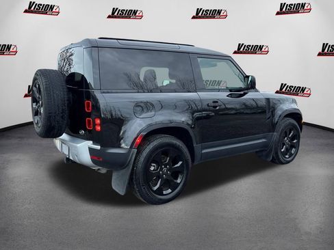 Used 2023 Land Rover Defender 90 S image 5