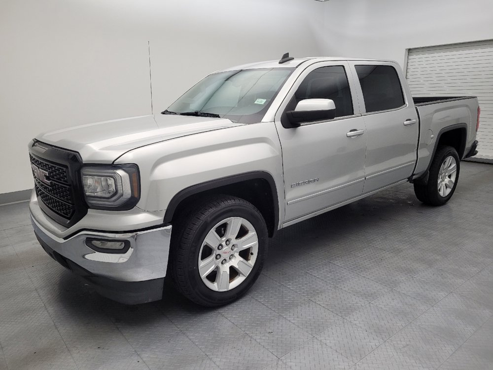 Used 2017 GMC Sierra 1500 SLE w/ SLE Value Package RWD image 2