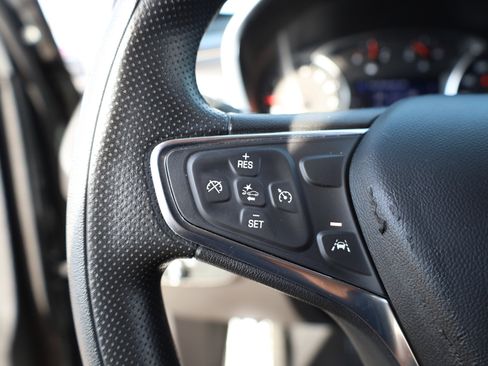 Used 2021 Chevrolet Equinox LT image 24