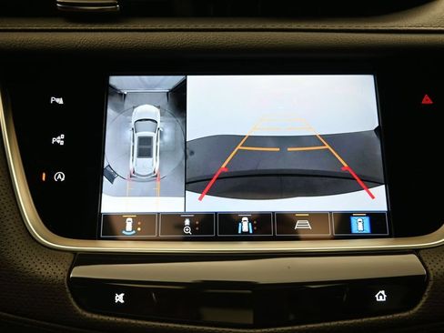 Certified 2024 Cadillac XT5 Sportv w/ Technology Package AWD/4WD image 19