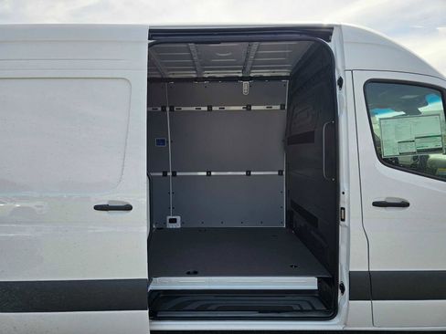 New 2026 Mercedes-Benz Sprinter 2500 image 12