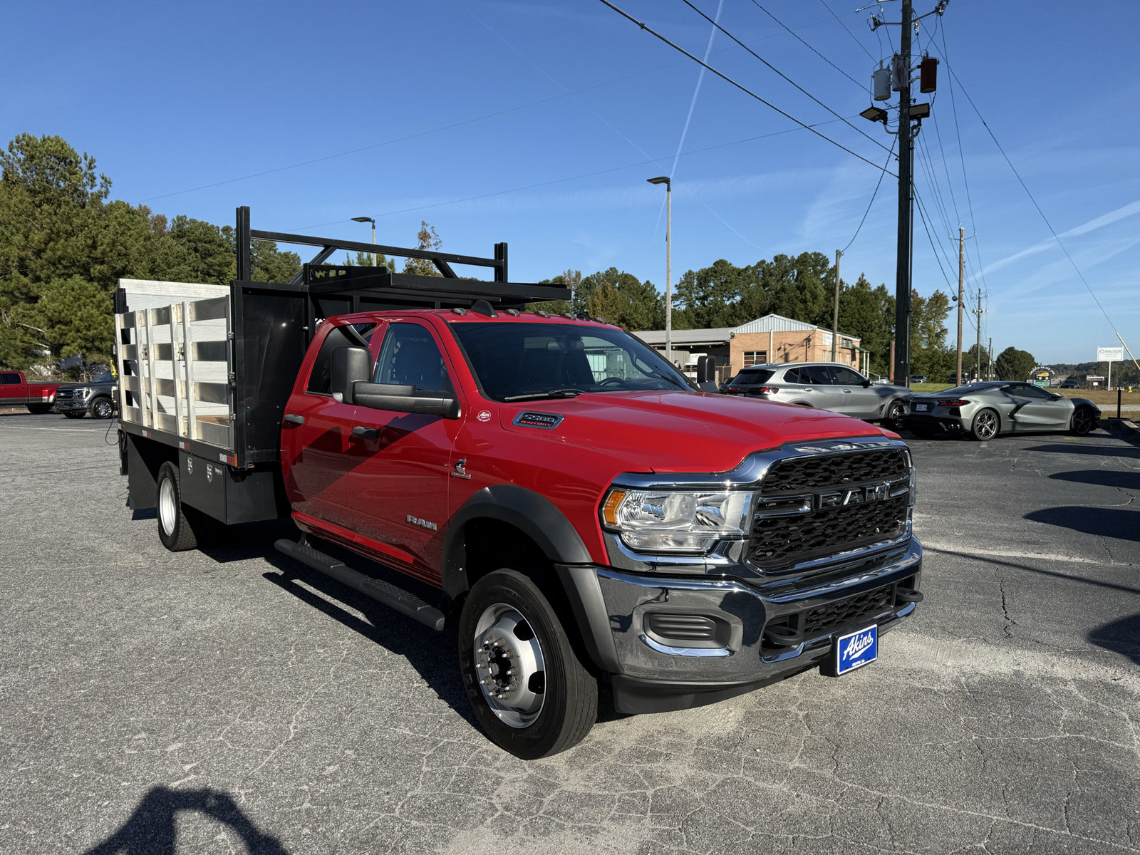 Used 2022 RAM 5500 Tradesman w/ Chrome Appearance Group RWD image 4