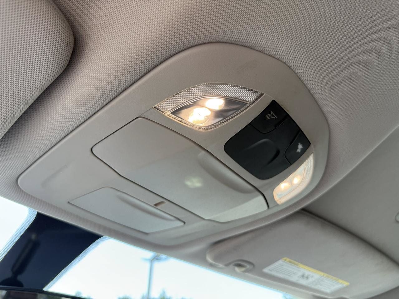 Used 2020 Chrysler Voyager LX w/ Cold Weather Group FWD image 20